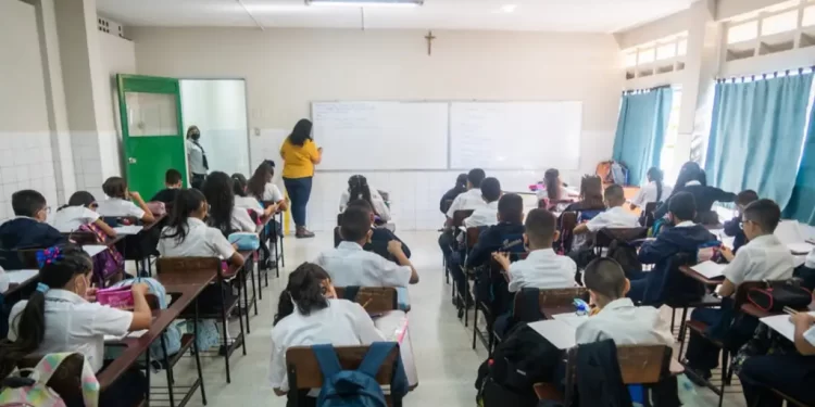 Más de 6 millones de estudiantes inician el año escolar 2026-2027 este lunes en Venezuela