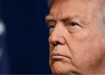 El repentino retorno de Donald Trump a Washington genera alerta por la situación global