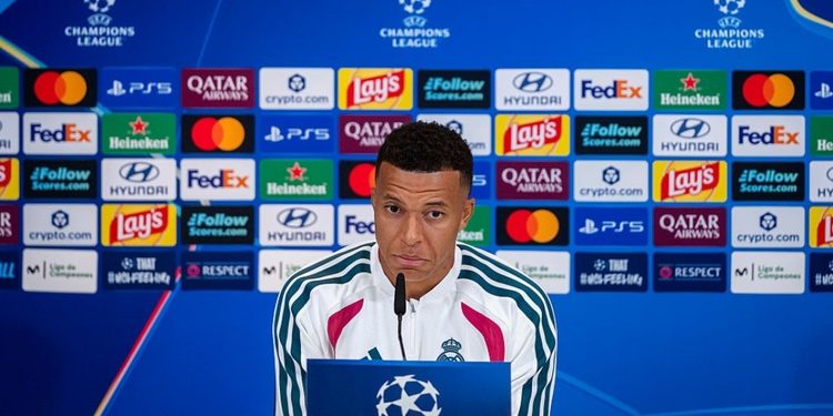 Mbappé rompe el silencio sobre los memes que lo ponen como dictador