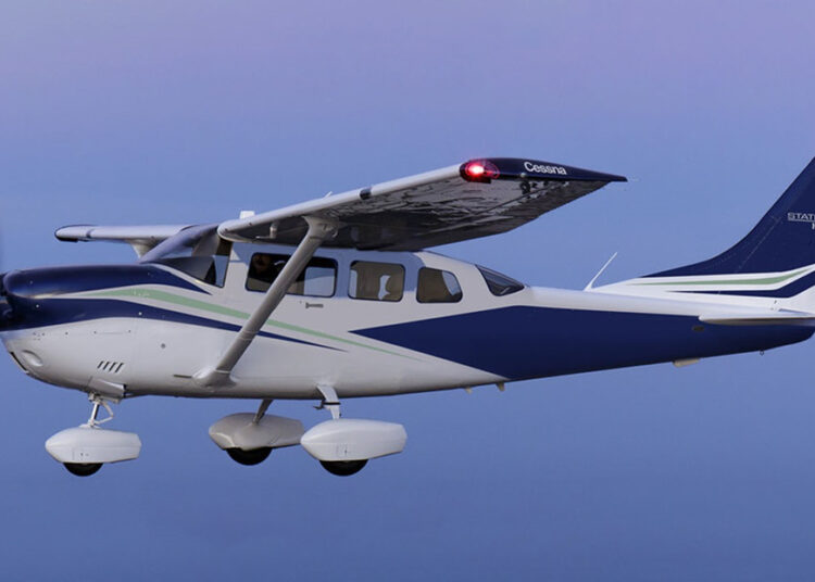 Avioneta con cinco pasajeros desaparece en Colombia