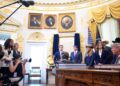 Trump veta a CNN y otros medios de «noticias falsas» de la Casa Blanca