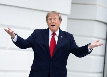 Trump dice si le preocupa la posibilidad de que la IA se rebele
