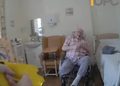 «Perdieron el control»: Nuevos detalles del caso en que la Policía agredió y electrocutó a un anciano amputado de 92 años