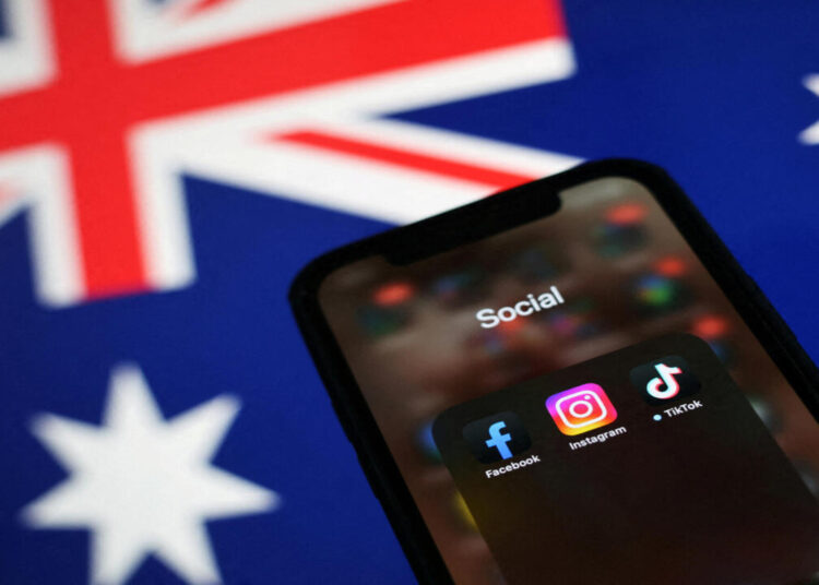 Australia intenta dar un golpe a las redes sociales al impulsar una ley que permite a los usuarios desactivar el algoritmo