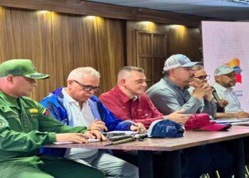 Vicepresidencia de Obras Públicas, ministros y la gobernación fortalecen los servicios básicos en el Zulia