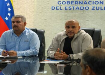 Ministro Loyo y gobernador Luis Caldera se reúnen en Maracaibo con el sector productor del cangrejo azul