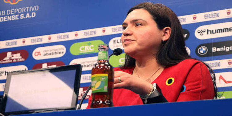 La presidenta del Eldense confirma el traspaso del club a Lionel Messi