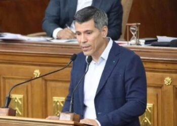 El diputado David Uzcátegui presenta un documento solicitando el cierre del Sistema Patria: ¿qué plantea?
