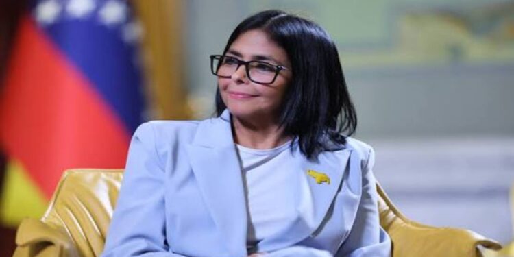 Presidenta Delcy Rodríguez afirma que la comunicación debe consolidar la convivencia y el respeto por la patria