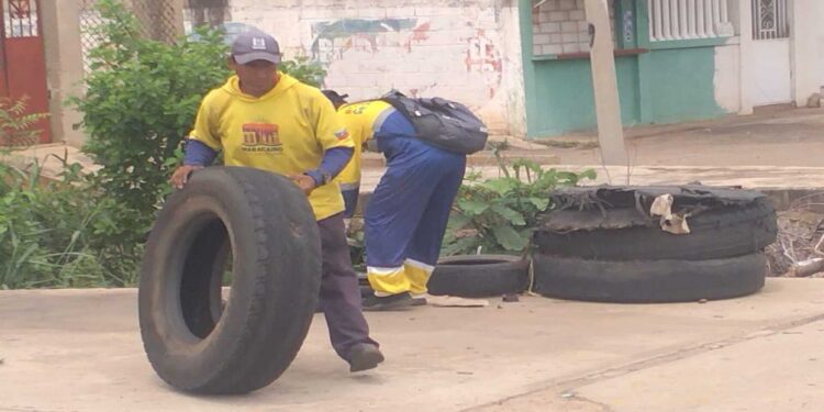 Polimaracaibo y el IMA despejan las vías de cauchos obsoletos