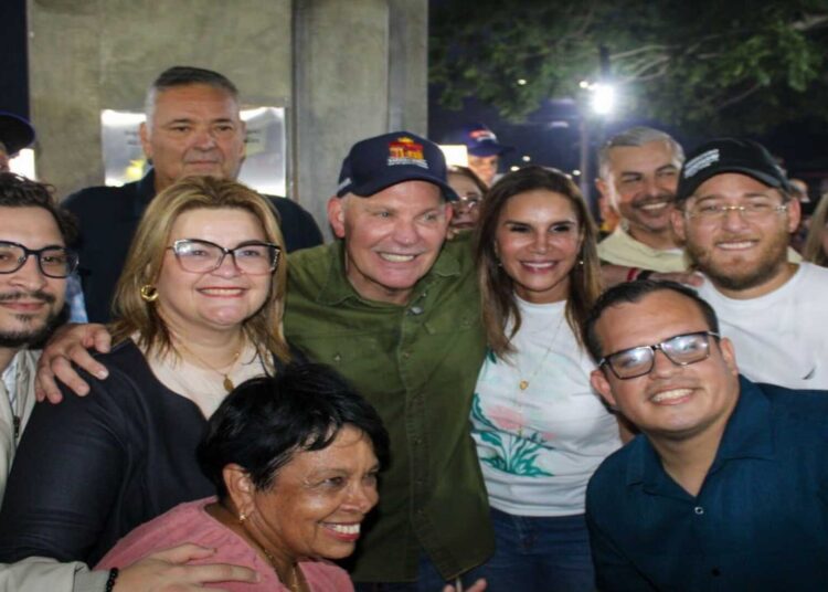 Alcalde Di Martino: ‘La plaza Sucre’ la recuperamos de los escombros