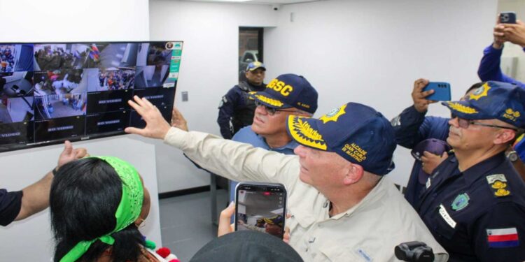 Alcalde Di Martino: «Estación policial en C.C Simón Bolívar es un punto estratégico de atención integral»