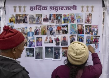 Nepal reporta 1.451 muertos y 5.800 desaparecidos 25 días después de la riada del Himalaya