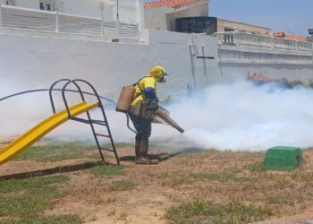 Alcaldía de Maracaibo ejecuta fumigación en la parroquia Coquivacoa