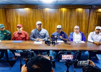 El gobernador Luis Caldera y el vicepresidente de Obras Públicas inician rehabilitación de la calle 148 de San Francisco