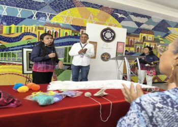 Dirección de Cultura marabina celebró el taller ‘Hablando de Maracaibo entre agujas e hilos’