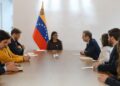 Mandataria Delcy Rodríguez recibe a representantes de Human Rights Watch