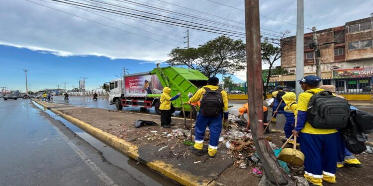 Autoridad Única de Mercados y Alimentos se sumó a la Jornada Especial de Saneamiento Ambiental