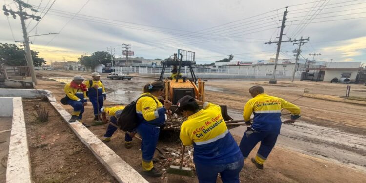En ‘Haticos por Abajo’ se realizó este domingo operativo de limpieza tras las lluvias