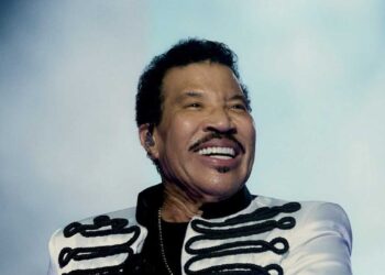 Dan de alta a Lionel Richie tras pasar tres días en cuidados intensivos para realizarse pruebas de corazón