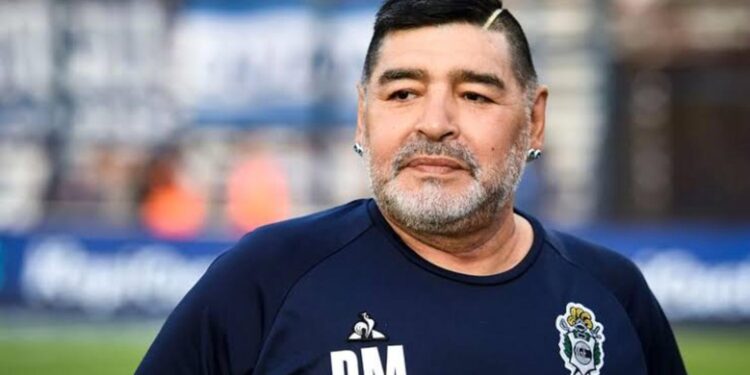 Señalan a Maradona de tener responsabilidad en su muerte