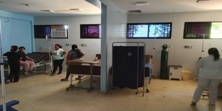 Avanza la modernización de la Clínica Popular ‘El Venado’ en el municipio Baralt con nueva climatización