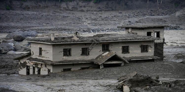 Nepal ya cuenta con más de 6.000 desaparecidos luego de la devastadora riada