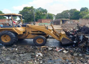 IMA ejecutó saneamiento ambiental en la parroquia Antonio Borjas Romero