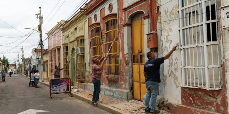 Alcaldía de Maracaibo rehabilitará fachadas de más de 62 viviendas en Santa Lucía
