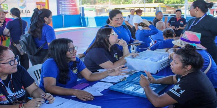 Alcaldía de Maracaibo asesora casos de trámites internacionales en jornada por el derecho a la identidad