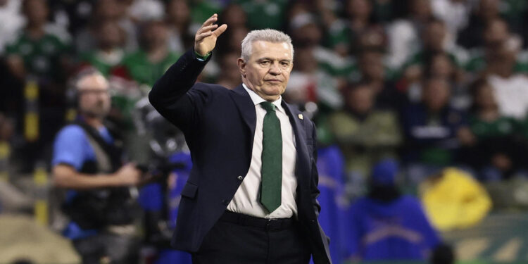 Javier Aguirre regresa a LaLiga para dirigir al Valencia
