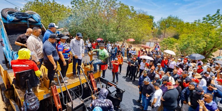 Gobernador Caldera activa Plan de Asfaltado en El Bajo de San Francisco para recuperar 1.9 km de vialidad
