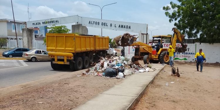 Operativo intenso de limpieza realiza la Alcaldía de Maracaibo en corredor vial Chinita y Mercamara