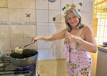 Gobernador Luis Caldera enciende cocinas en 924 viviendas de la comuna “El Despertar de un Pueblo”