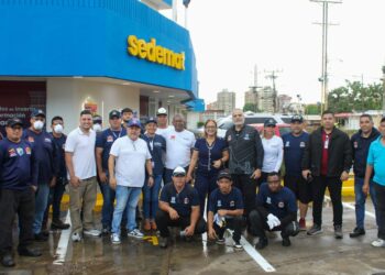 Dependencias de la Alcaldía de Maracaibo se activaron en plan dominical de embellecimiento de la ciudad