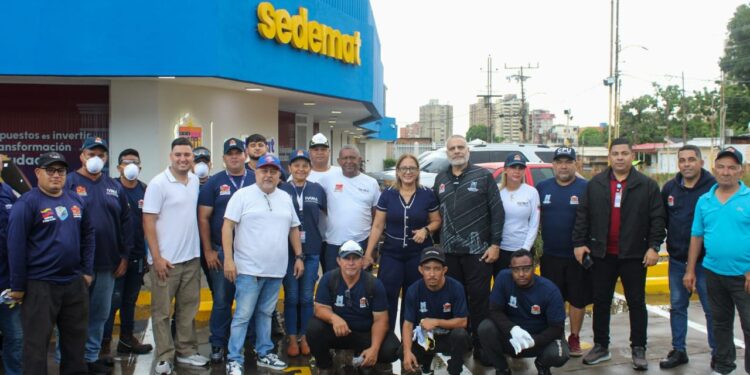 Dependencias de la Alcaldía de Maracaibo se activaron en plan dominical de embellecimiento de la ciudad