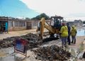Alcaldía de Maracaibo sustituye colector en Barrio Raúl Leoni en beneficio de 80 familias