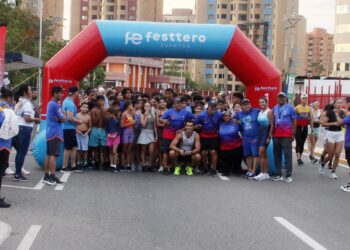 El asfalto de la ciclovía vibró con el II Acuatlón Fundación Mariaelena