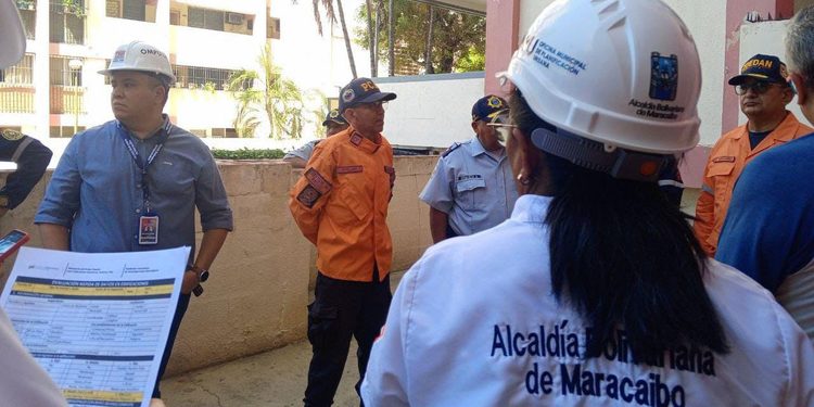 Protección Civil mantiene monitoreo en Maracaibo por paso de ondas tropicales y lluvias