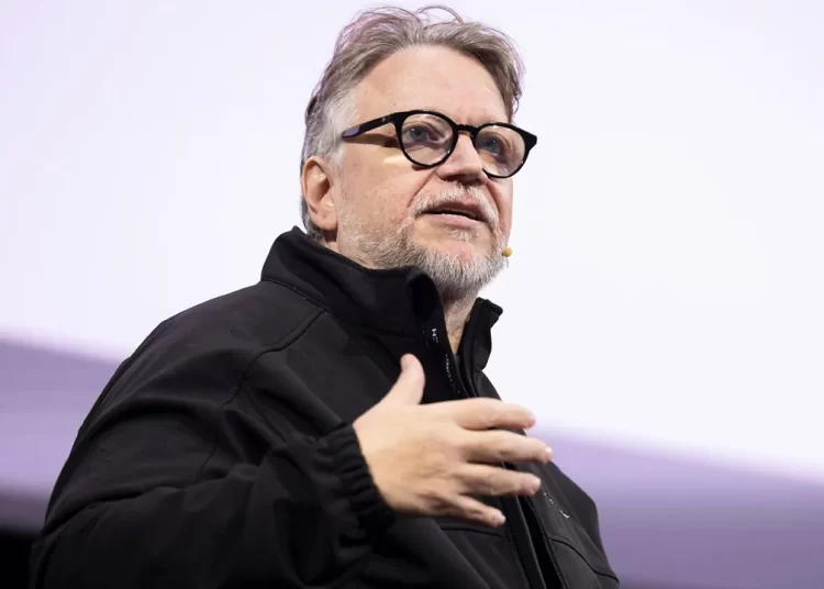 «Es alquimia, no ecuaciones»: Guillermo del Toro explica por qué la IA jamás reemplazará la creatividad humana en el cine