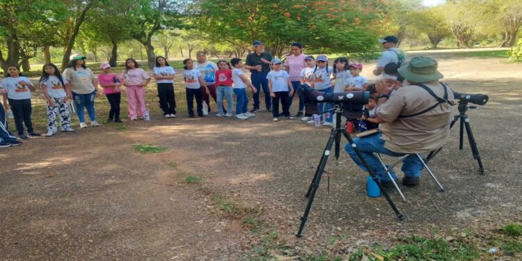 Alcaldía de Maracaibo certifica a 30 miniguardianes ambientales