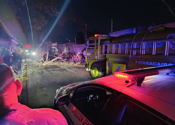 Incidencias menores en cañadas de Maracaibo y dos árboles caídos