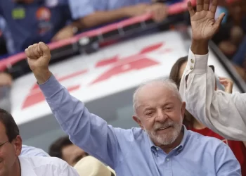 Lula dice que en la Presidencia de Brasil no hay espacio para los representantes de la milicia