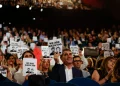 El documental «Naza» conquista el Premio del Público en San Sebastián en medio de tensiones políticas