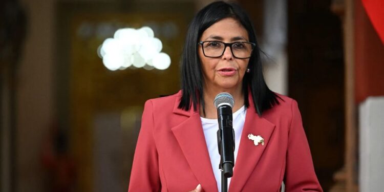 Delcy Rodríguez felicita al CEOFANB en su 21° aniversario y destaca su rol en la defensa de la soberanía nacional