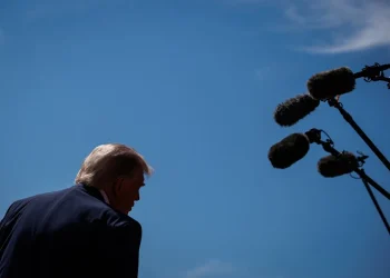 La Casa Blanca deniega el acceso a periodistas de CNN, MS NOW y Politico tras veto de Trump