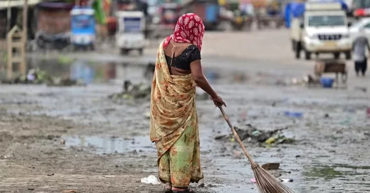 Tragedia en la India: Lluvias extremas en Uttar Pradesh dejan al menos 56 fallecidos y graves daños materiales
