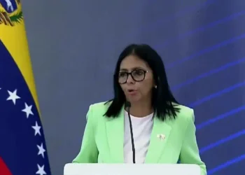 «Anuncios importantes el próximo mes»: Gobierno y empresarios avanzan en acuerdos laborales, según Delcy Rodríguez