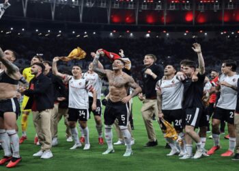 Estudiantes de la Plata da la sorpresa y se mete en la final de la Copa Libertadores contra el Palmeiras