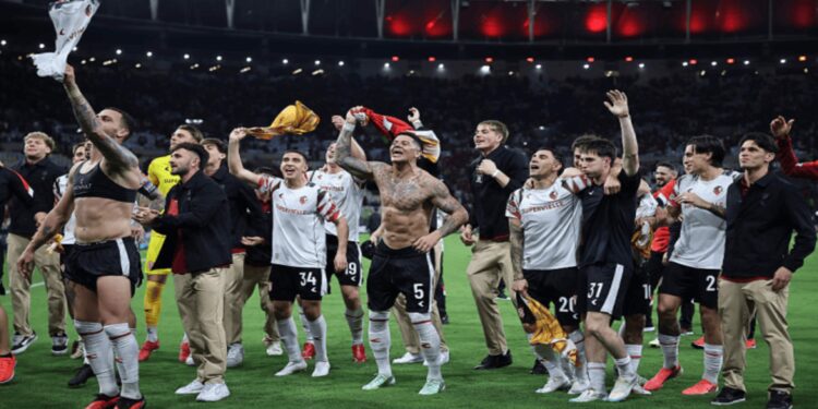 Estudiantes de la Plata da la sorpresa y se mete en la final de la Copa Libertadores contra el Palmeiras